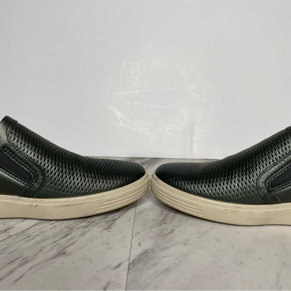 New! Ecco Classic Leather Slip On Sneaker 6 - Picture 6 of 13
